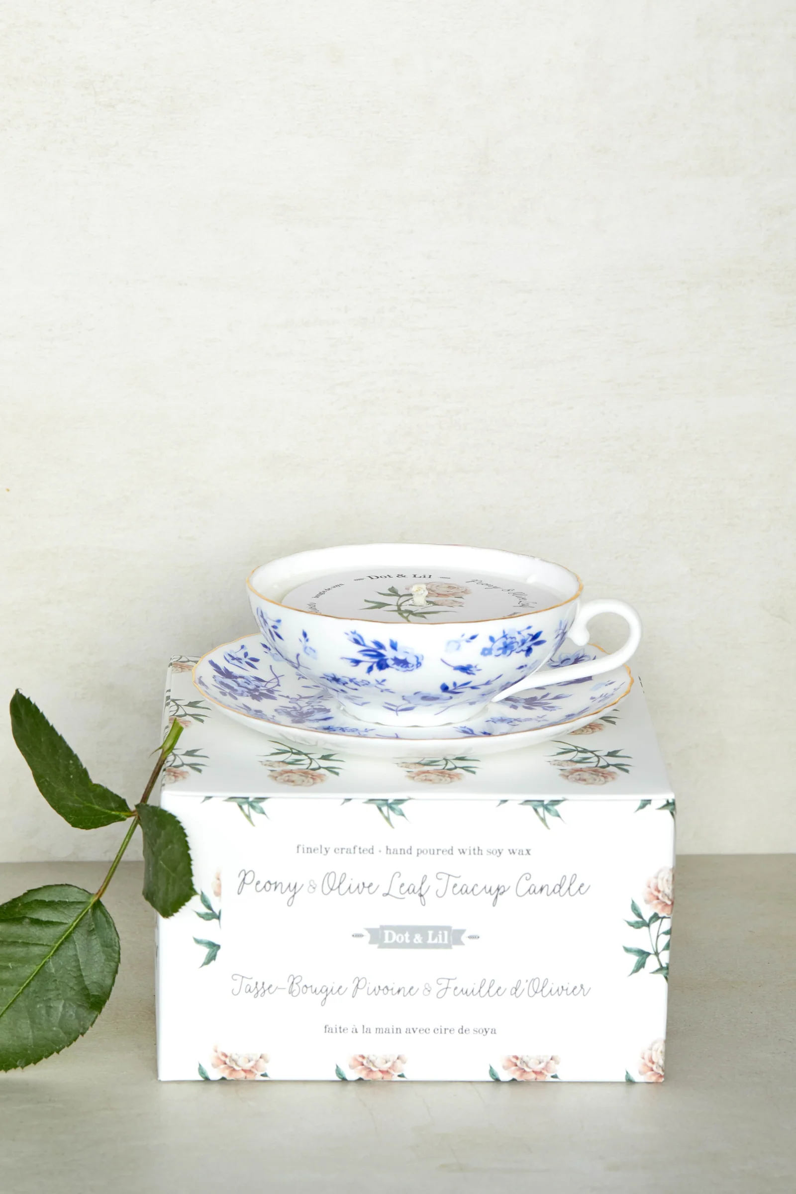 Chandelle en tasse - Pivoine et feuille d'olivier