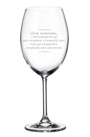 Verre gravé (vin 20 oz) - Une maman...