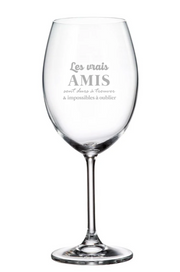 Verre gravé (vin 20 oz) - Les vrais amis sont durs à trouver & impossibles à oublier